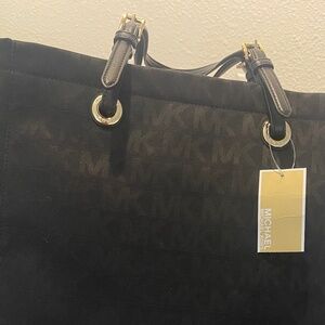 Michael Kors Jet Tote